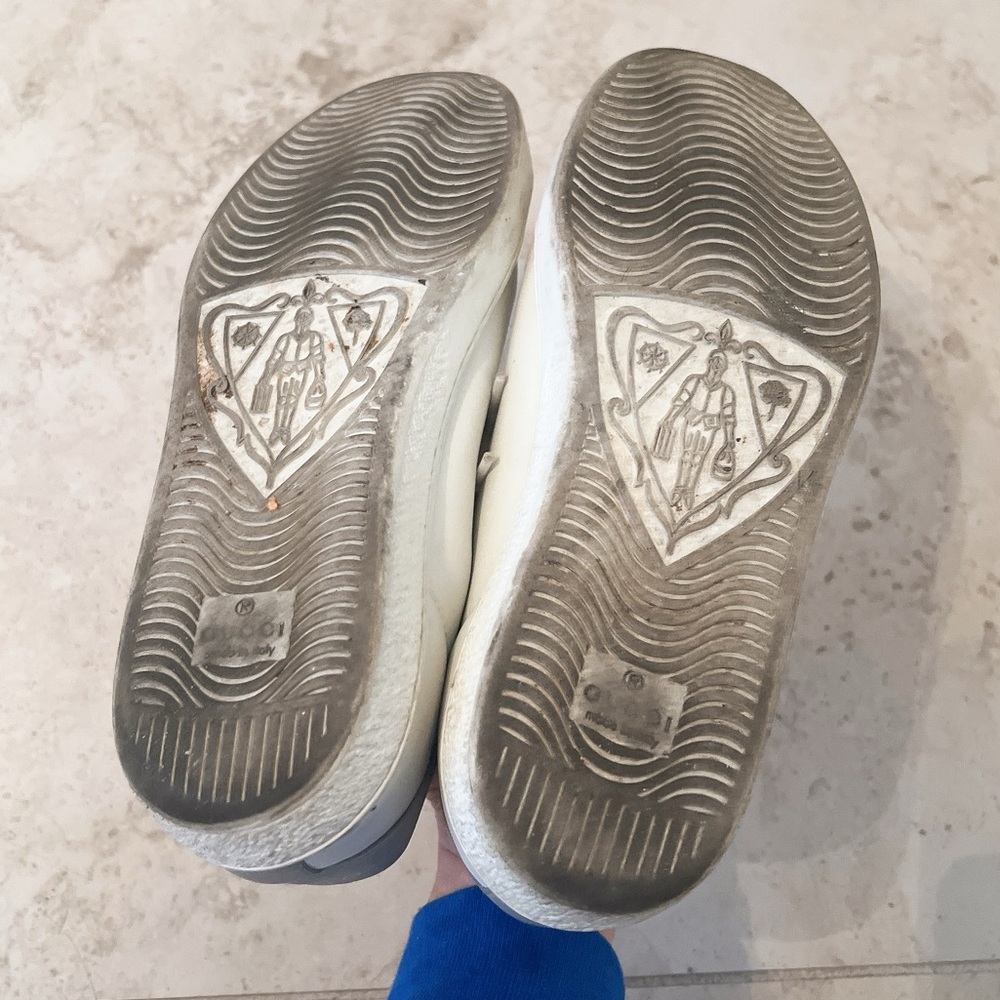 Gucci Ace Interlocking Sneakers - Picture 4 of 6